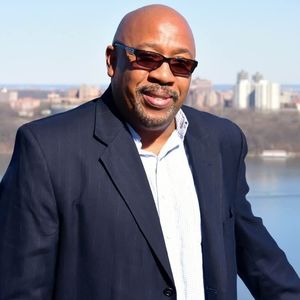 Meet your Posher, Marion